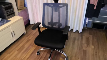 联丰电脑椅外观展示(腰靠|坐垫|气杆)