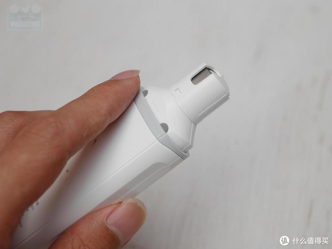 不用剪刀,用磨爪器让狗狗的指甲干干净净整整齐齐