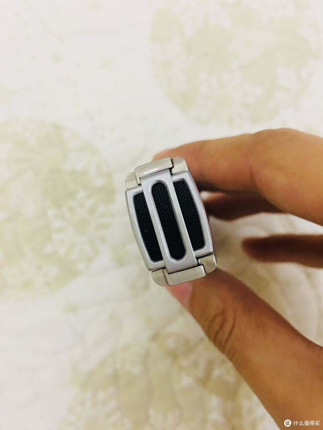 爱国者aigo录音笔R6618简单晒