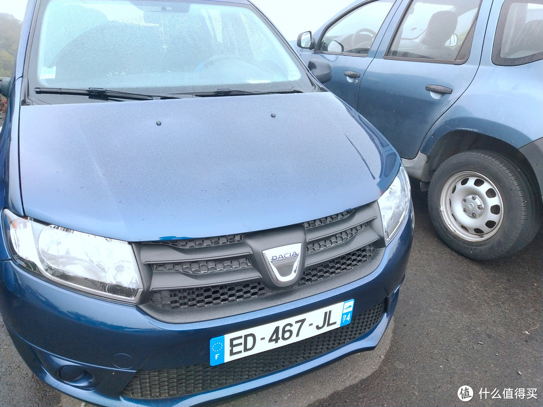 Dacia，罗马尼亚的牌子，这边挺多，因为是法国领地，标志，DS，雪铁龙随处可见，日本车，美国车却很少。