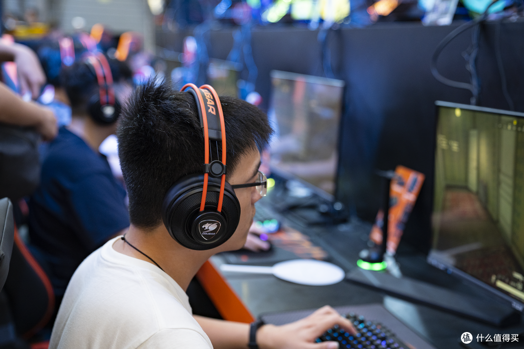 现场售出的60万元的MOD主机长啥样?定制主机的春天到了?