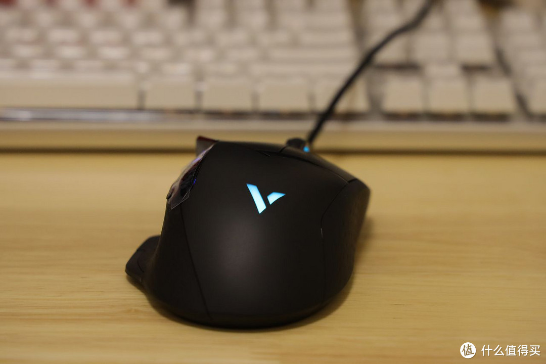 真香!电竞游戏鼠标性价比之选:雷柏VT300S