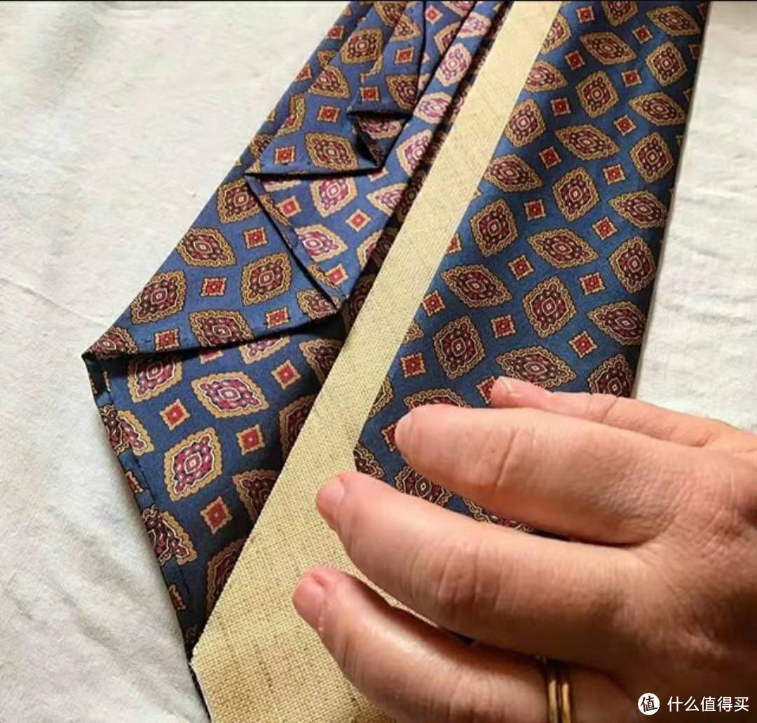 领带的秘密|教你如何选择一条好领带让你的穿着别出心裁，成为焦点!