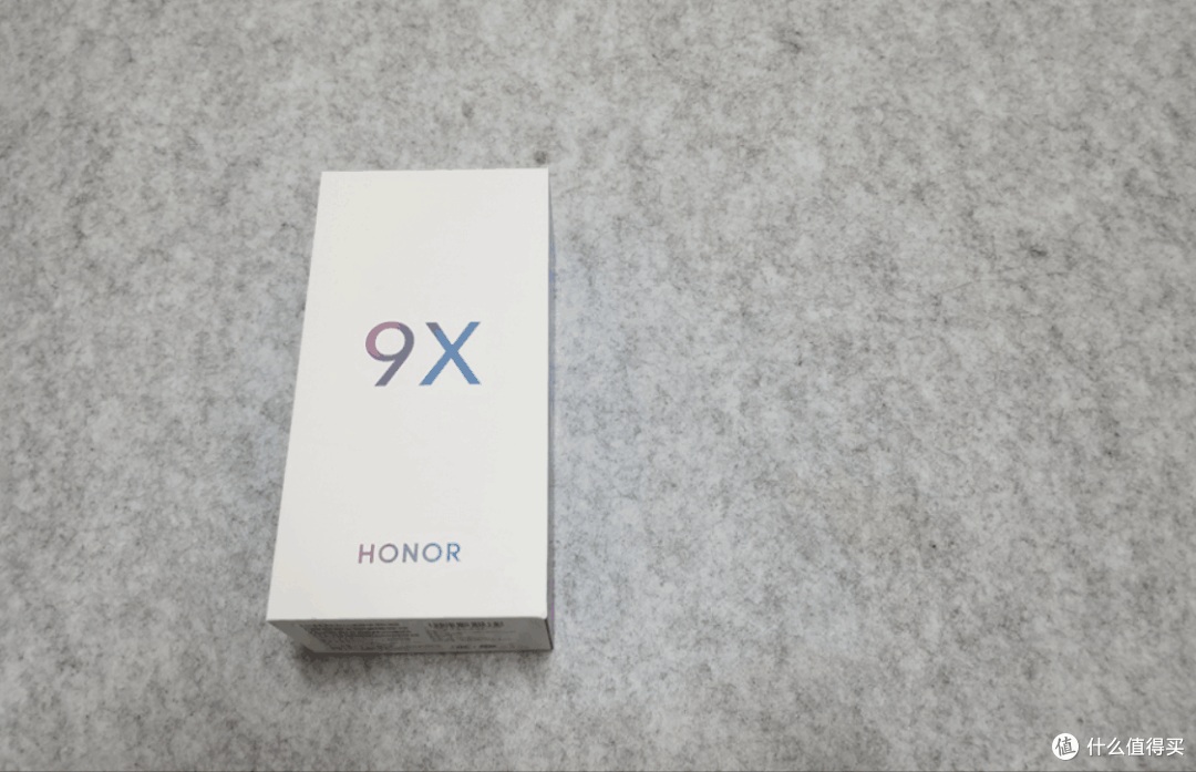 给老妈选手机很难吗?真香高配老人机—荣耀9X首批开箱简评~