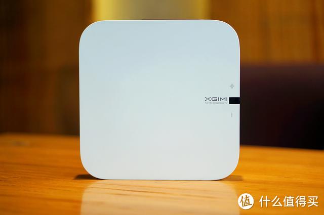 极米无屏电视Z6:经典机型,不足3000元,带你进入1080P高清视界!