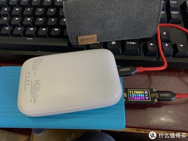 jdb对小米3充电时候基本可以足量18W输出（注意电流表箭头指向）
