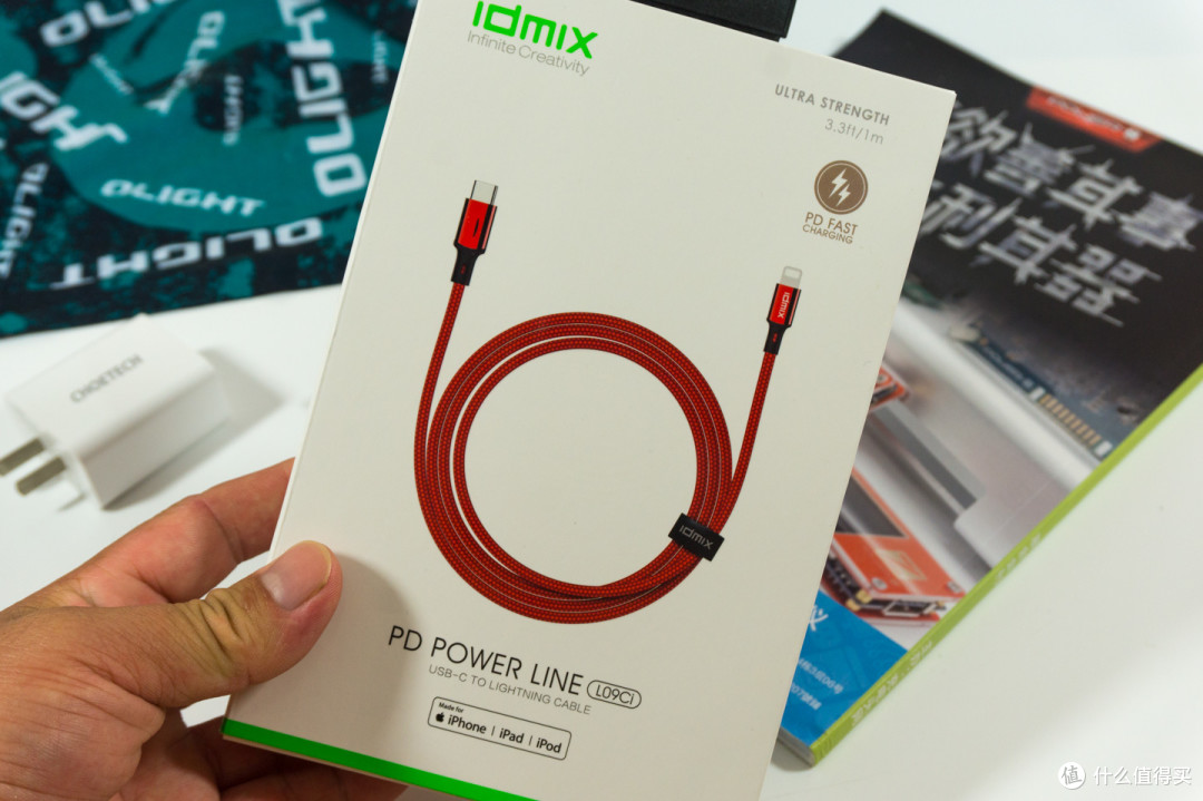 新品:IDMIX大麦创新USB-C to Lightning编织线上手