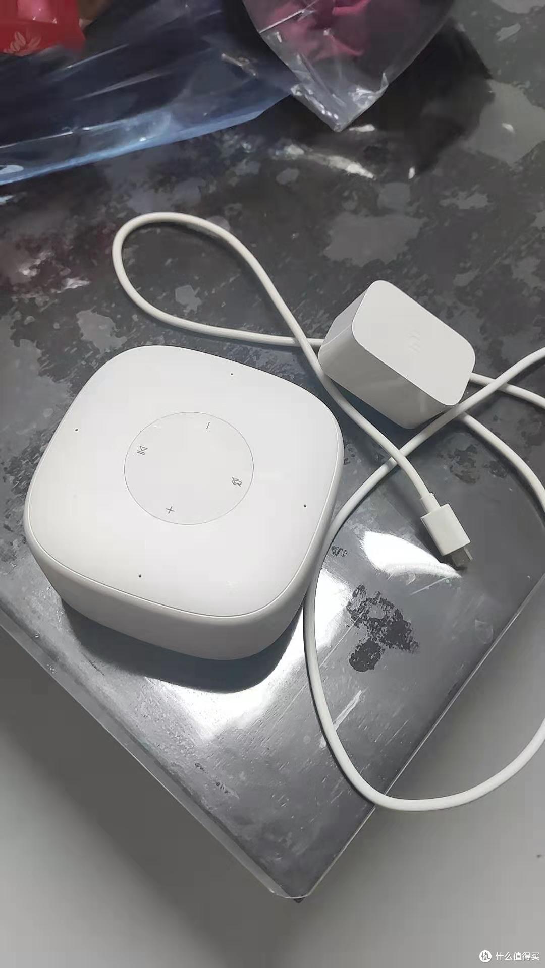 很有质感,入手很舒服,数据线很舒服