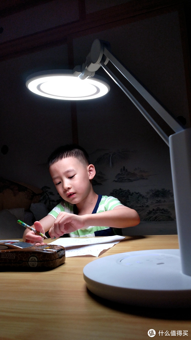 孩视宝护眼台灯 “营养更均衡”的儿童台灯