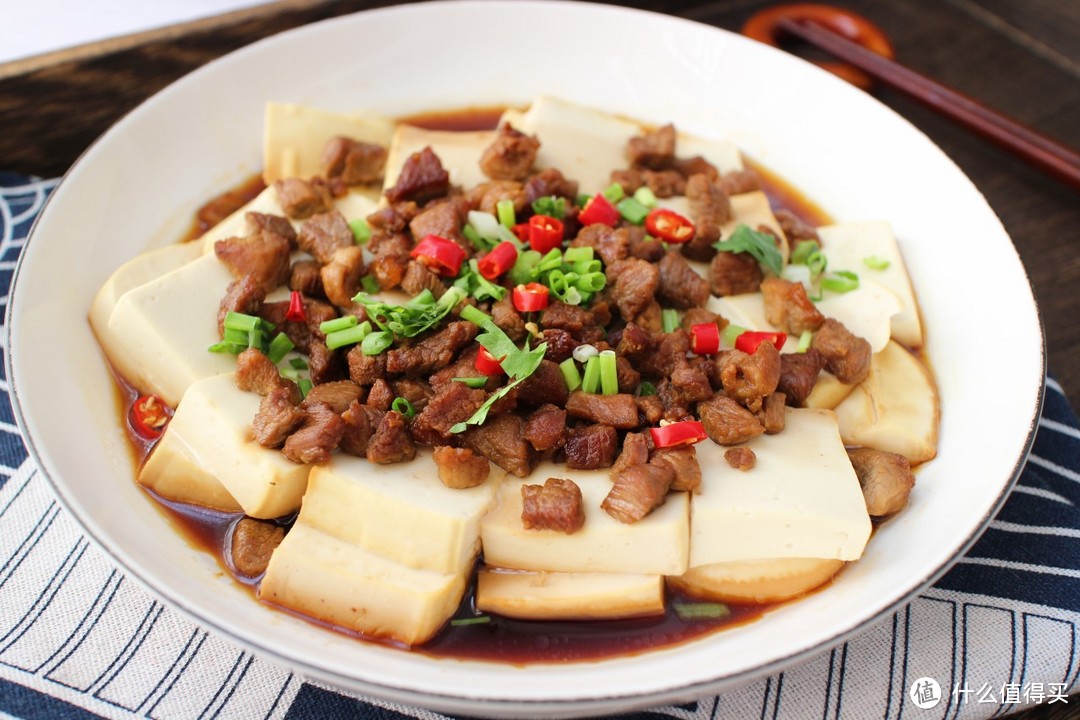 蒸豆腐的家常做法，简单易做，口感细腻，味道鲜美，上班族必学