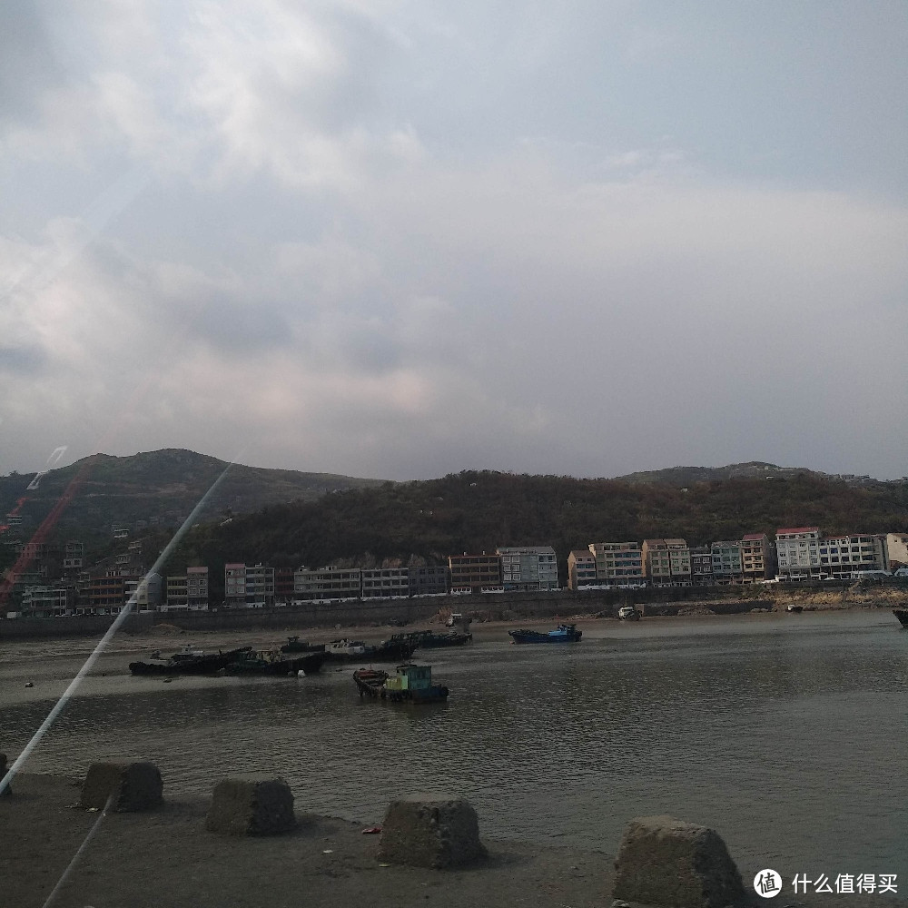 温岭滨海绿道珍珠沙滩度假区（台风过后游记）体验真正的小型港湾的海浪沙滩