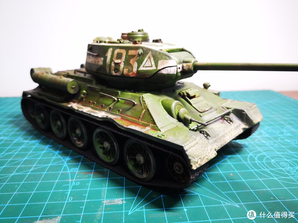 FOV 1:32 T-34/85 中型坦克