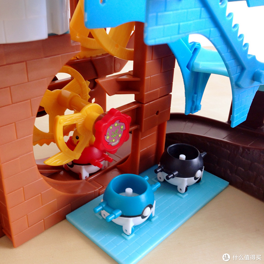 玩具测评丨BANDAI万代神奇宝贝旋转城堡盒玩