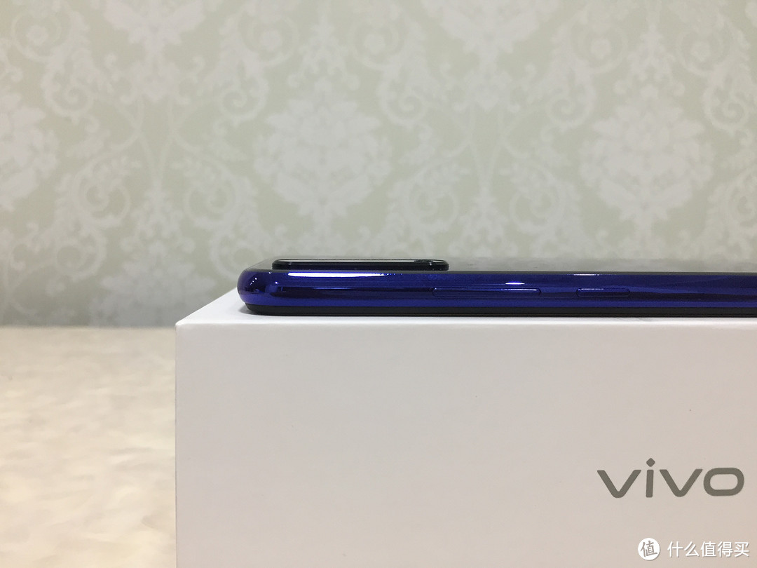 有颜有实力的三摄手机！vivo Z5 手机开箱试用