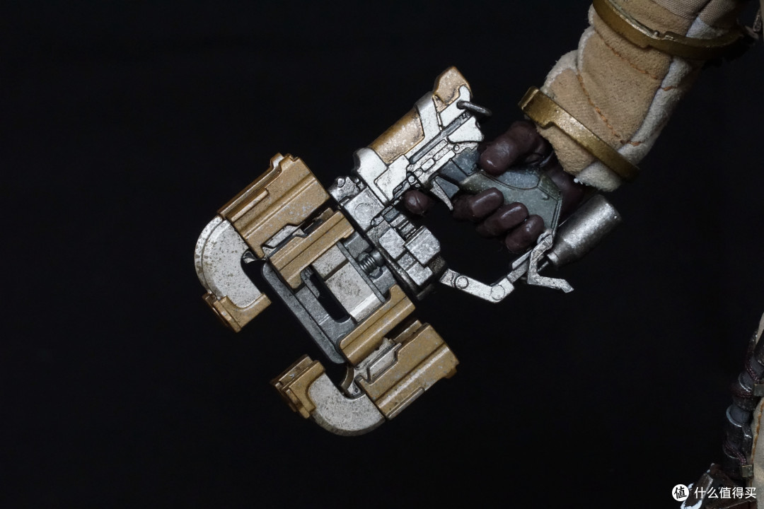 【Threezero x 死亡空间】怪物们颤抖吧,宇宙最强工程师再临!