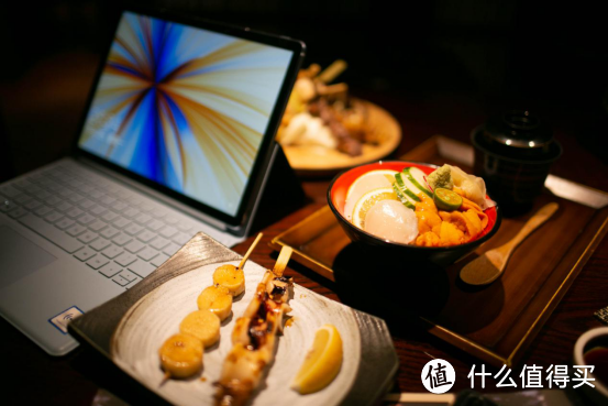 灵活的随身好助手，Matebook E让你从容面对工作