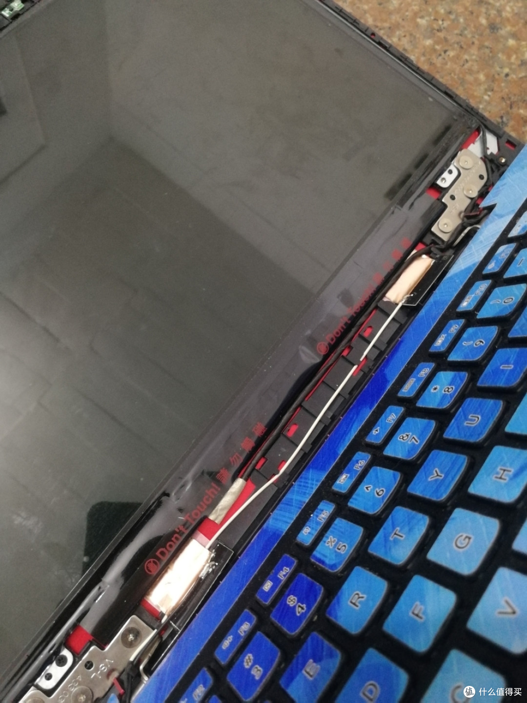 这个线要注意一下,别扯断了。