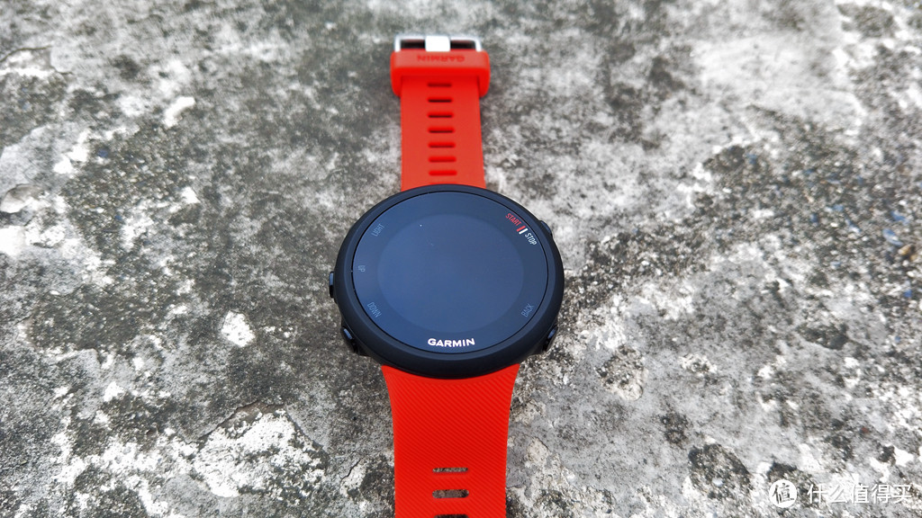 高质量生态软件加持下的跑步工具Garmin Forerunner 45 GPS 跑步训练腕表