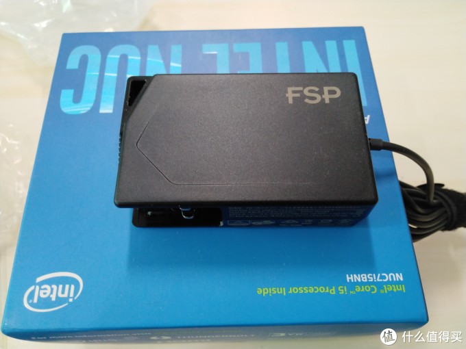 拾获的一台INTEL NUC 简单晒单拆解