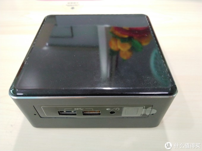 拾获的一台INTEL NUC 简单晒单拆解