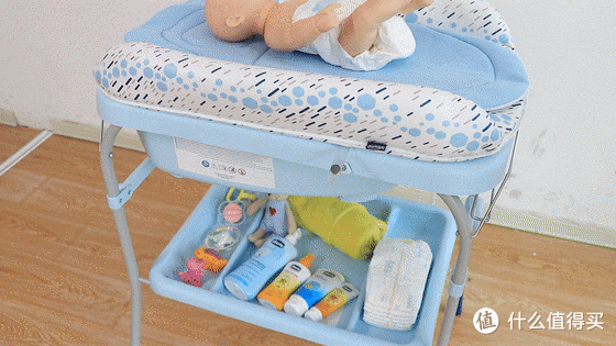 一台多用的可折叠婴儿护理台，妈妈实测！