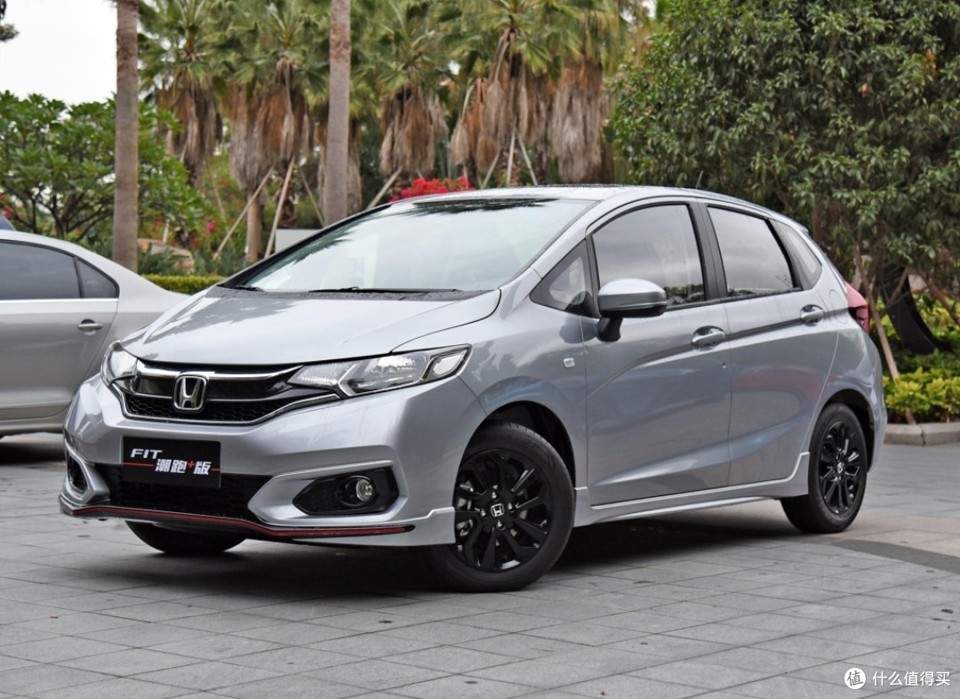 人生的第三台车——十二代丰田皇冠(选择困难症患者的选车心路历程)