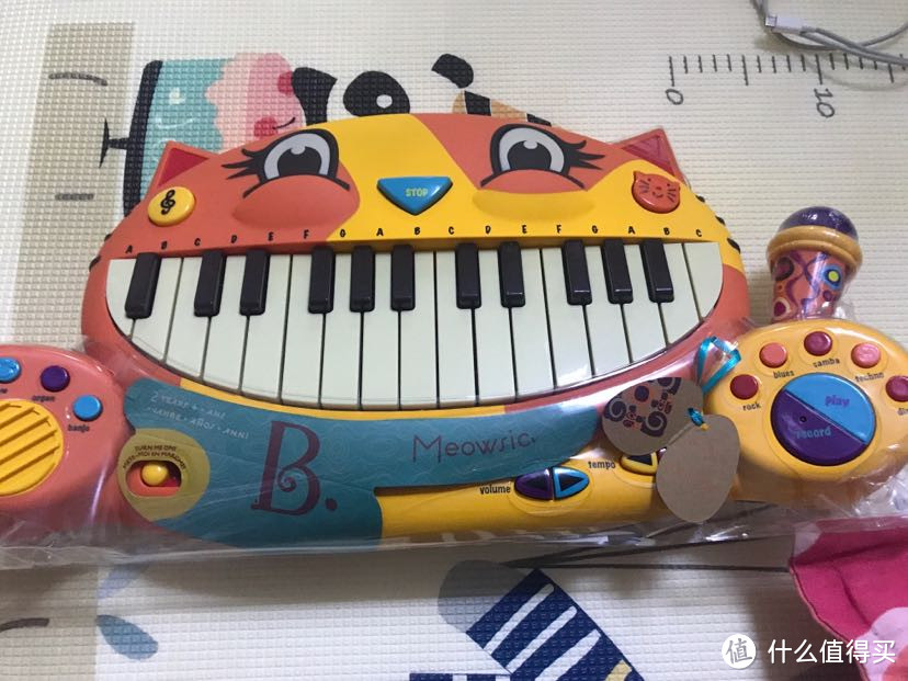 欢迎比乐B.Toys大嘴猫电子琴加入十六六家族