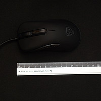 摩豹V100游戏鼠标使用总结(持握|驱动|灯光|游戏)
