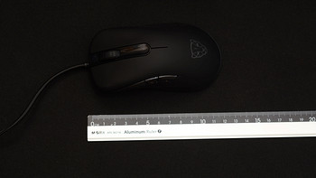 摩豹V100游戏鼠标使用总结(持握|驱动|灯光|游戏)
