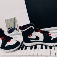 AIR JORDAN  AJ1 REACT休闲运动鞋外观展示(鞋面|鞋头|鞋底)