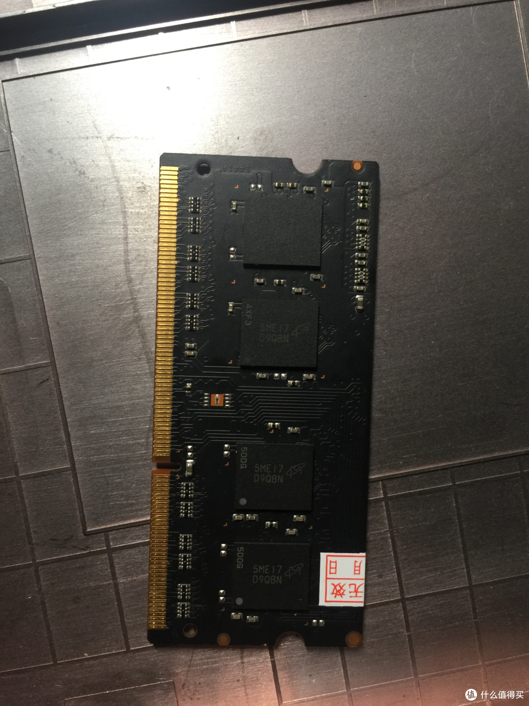 MT8KTF51264HE-1G9