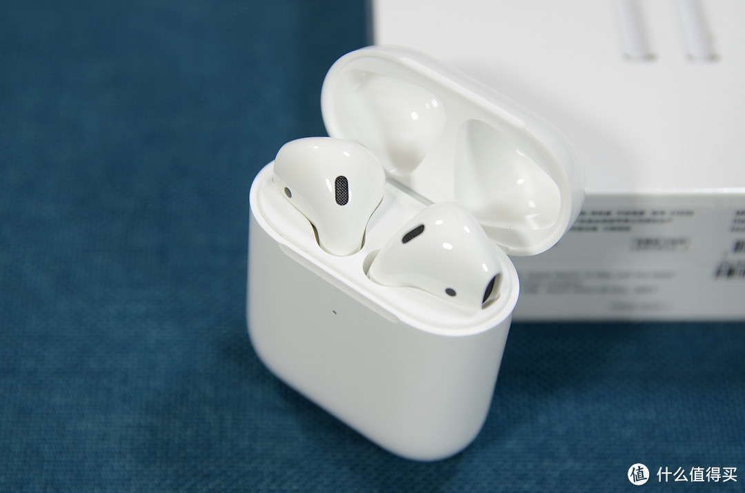 没有一切花里胡哨，几乎无法超越的AirPods