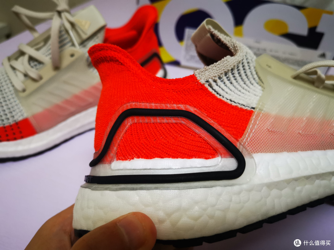 大繁若简——349元的Adidas 阿迪达斯 UltraBOOST 19 开箱