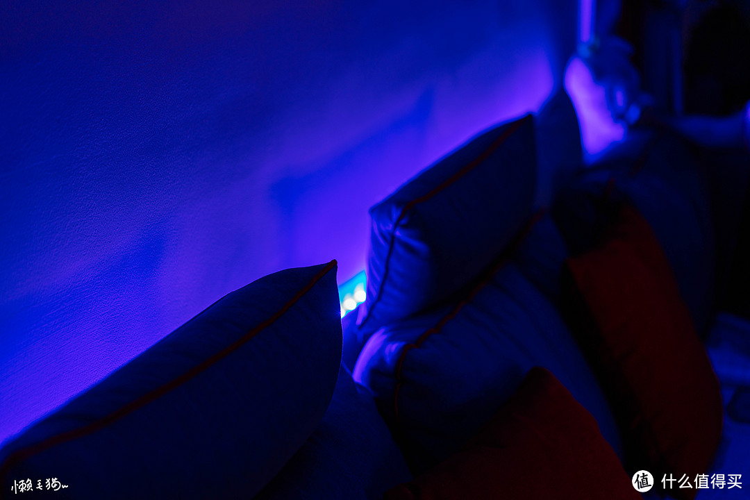 霓虹灯效打造计划——yeelight灯带和彩光版led灯泡入手指南