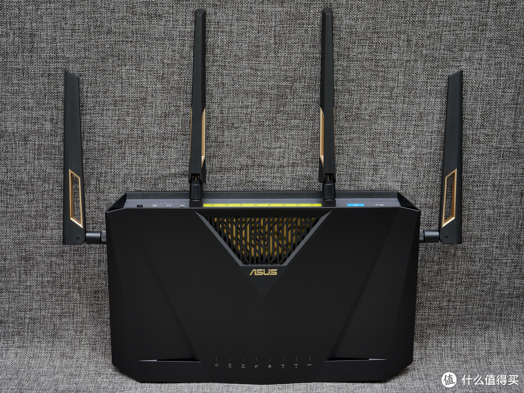 我的第一个Wi-Fi6路由器？华硕 RT-AX88U开箱小测