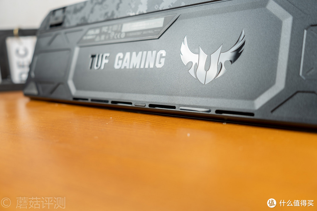 手感细腻，外观出色，配件良心、华硕TUF GAMING K7 光轴机械键盘