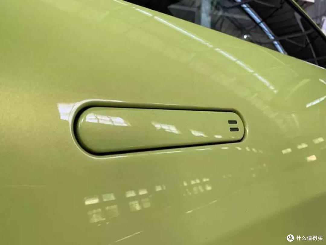 深度体验阿斯顿•马丁V8 Vantage:只为读懂你的美