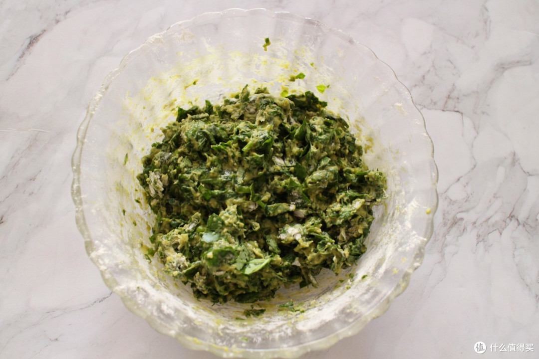此菜我家从7月吃到8月,加一碗面粉一个鸡蛋,烙成蔬菜饼可香了