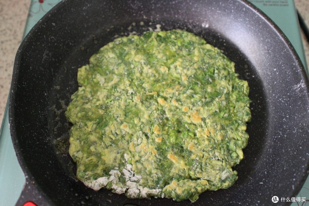 此菜我家从7月吃到8月,加一碗面粉一个鸡蛋,烙成蔬菜饼可香了