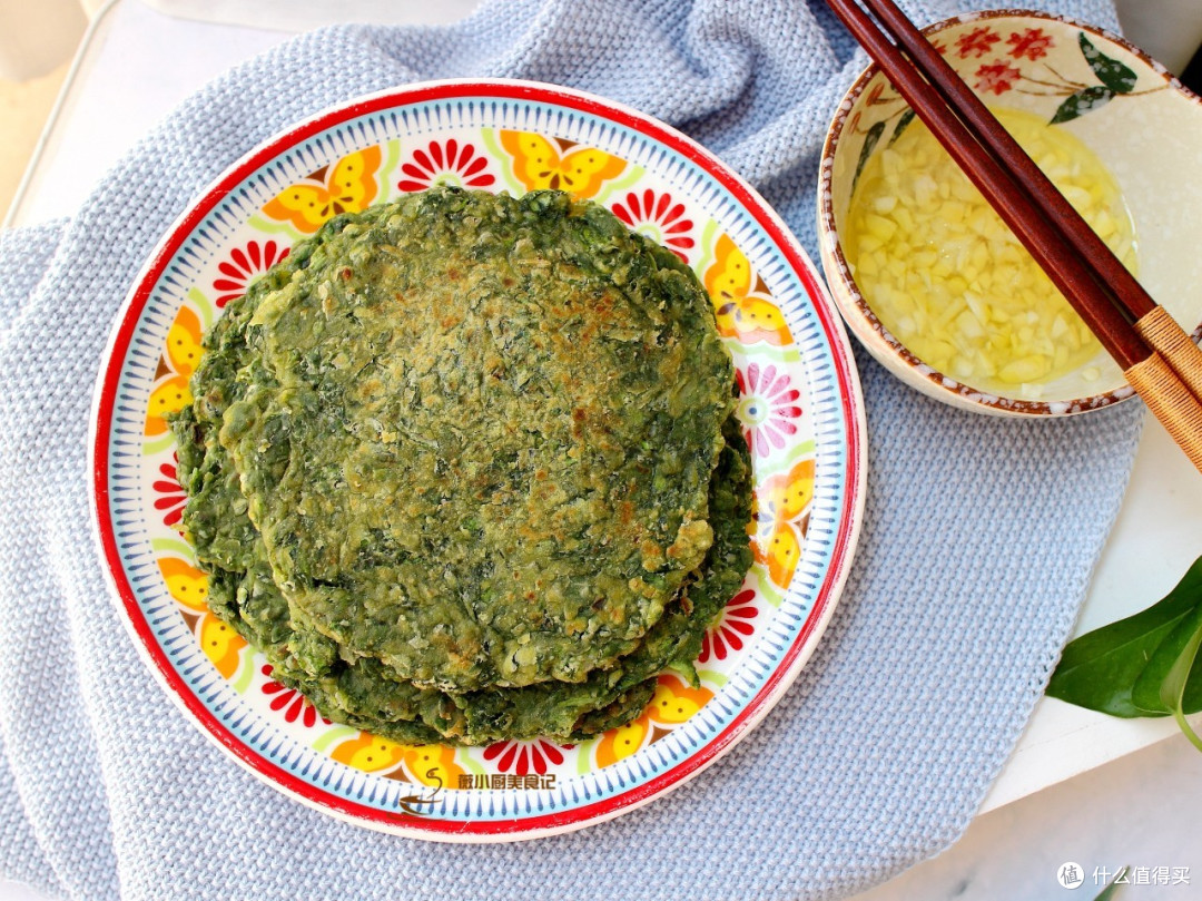 此菜我家从7月吃到8月,加一碗面粉一个鸡蛋,烙成蔬菜饼可香了