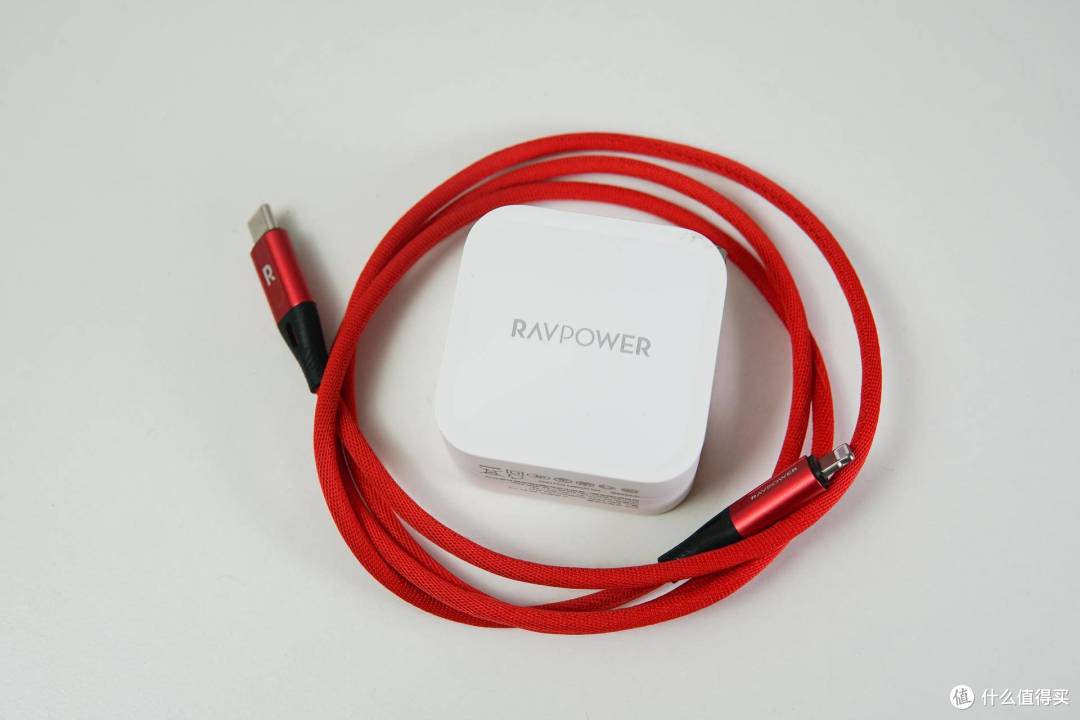 这可能是最小的61W充电器——RAVPower GaN充电头体验分享
