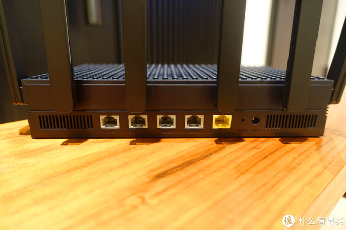 守护家庭网络安全卫士，360家庭防火墙路由器5Pro体验