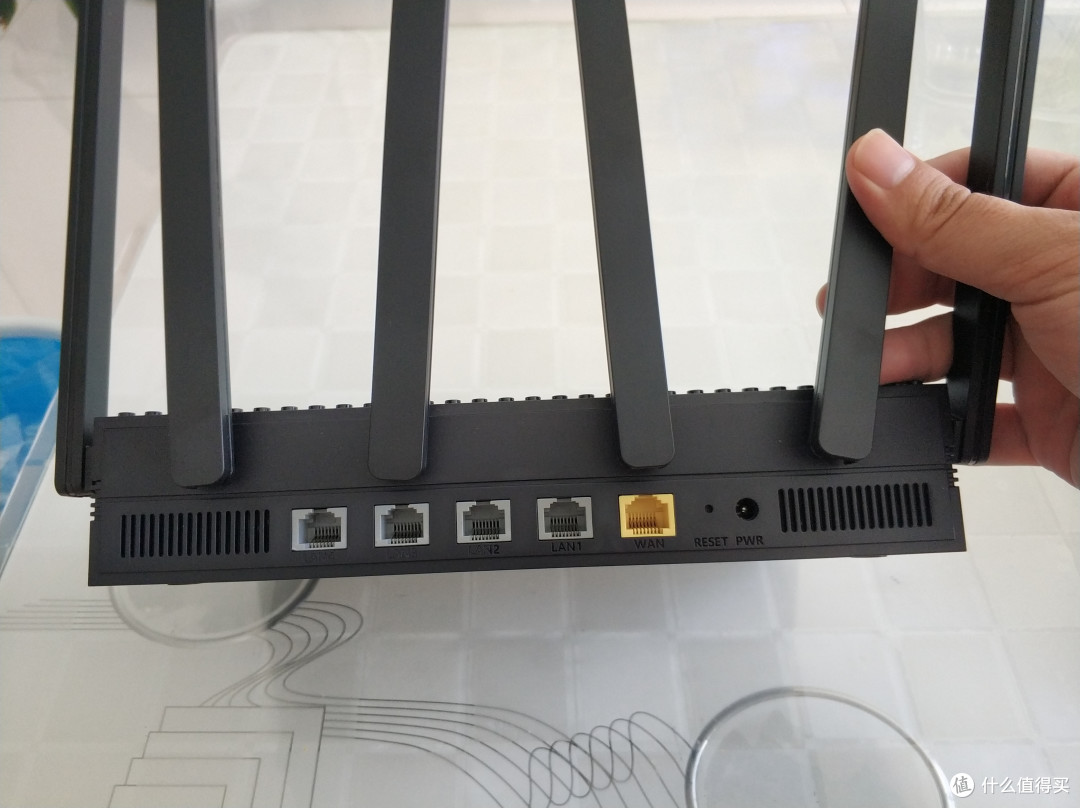 终于可以知道孩子用手机玩什么APP了——360家庭防火墙·路由器5Pro众测