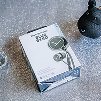 拜亚动力Blue BYRD蓝牙版耳塞开箱展示(收纳盒|耳套|充电线)