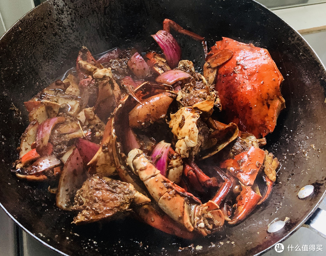 来做一道星洲国菜——简单又美味的黑胡椒螃蟹