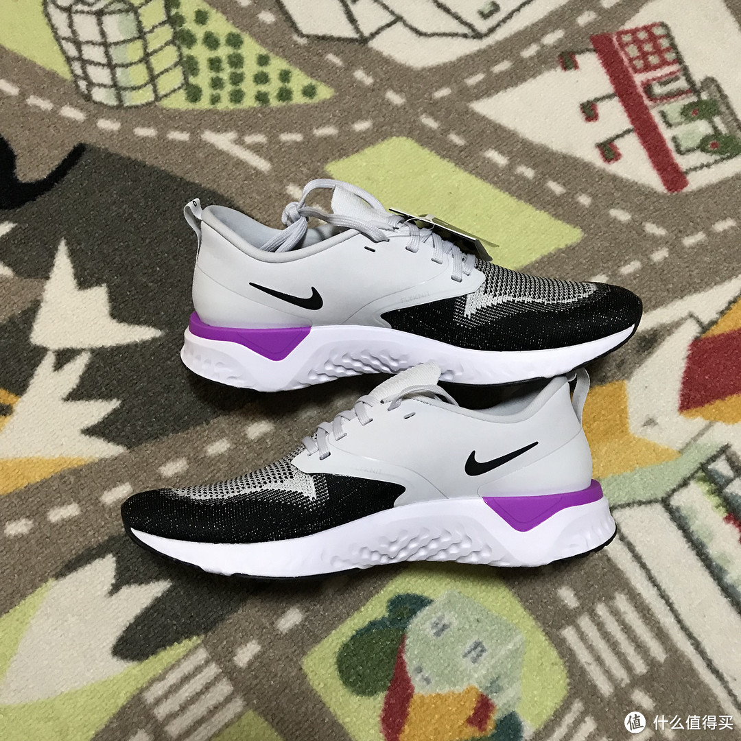 Nike Odyssey React Flyknit 2跑鞋