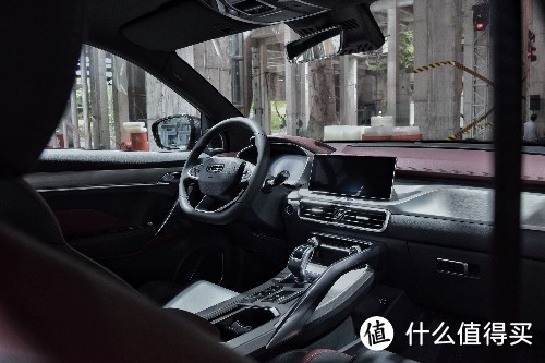 【暴走汽车】缤越和一众小钢炮同场竞技，定义“钢炮”SUV