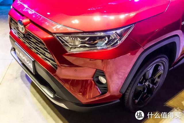 静态体验全新RAV4：用中大型车平台打造紧凑型SUV，CR-V会慌么