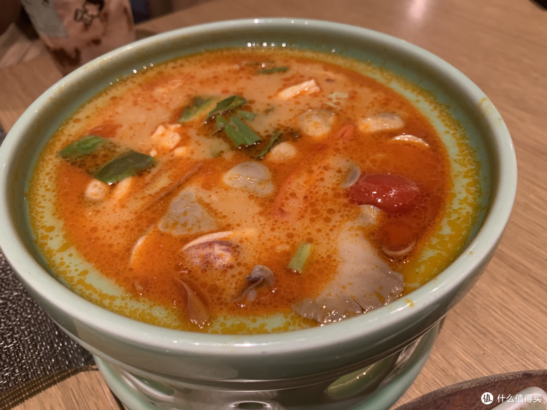好吃的冬阴功不太辣,带点奶味更香浓