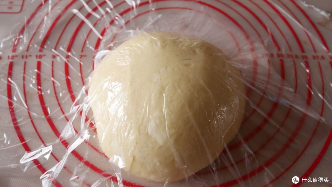 蓬松香甜的榛果肉松包,看到的都想品尝!